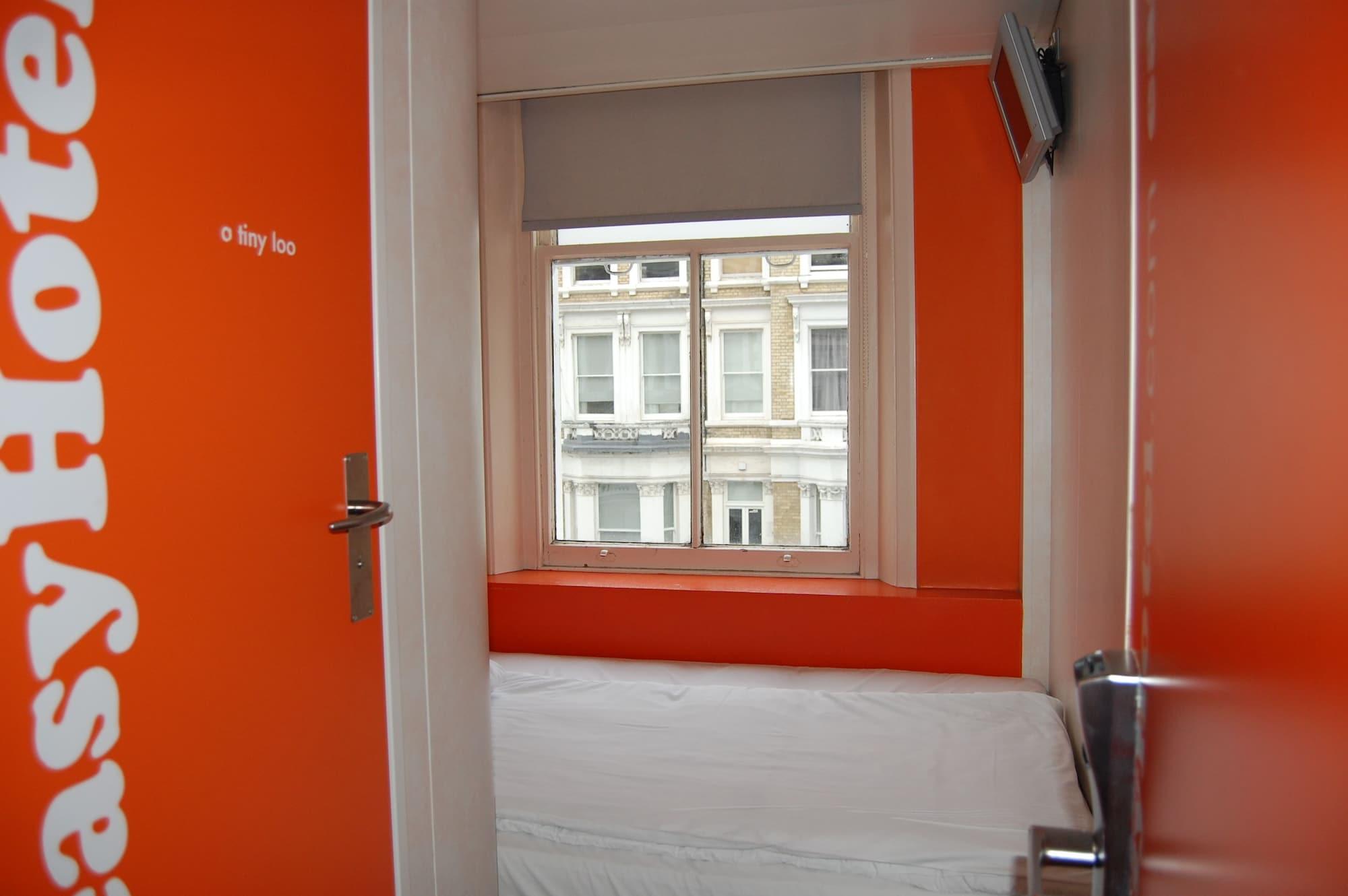 Easyhotel South Kensington Лондон Екстер'єр фото